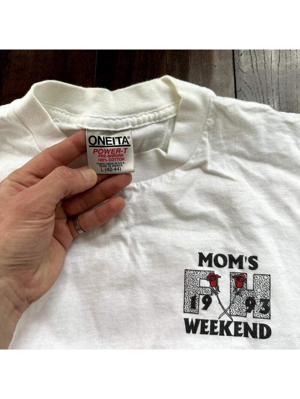 Oneita MOM Vintage T Shirt 1993 90s USA Weekend Love Heart Moms Future